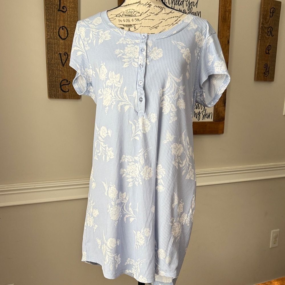 Laura Ashley Blue and White Floral Sleep Shirt